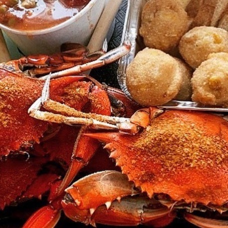 Seasoned crabs and sides